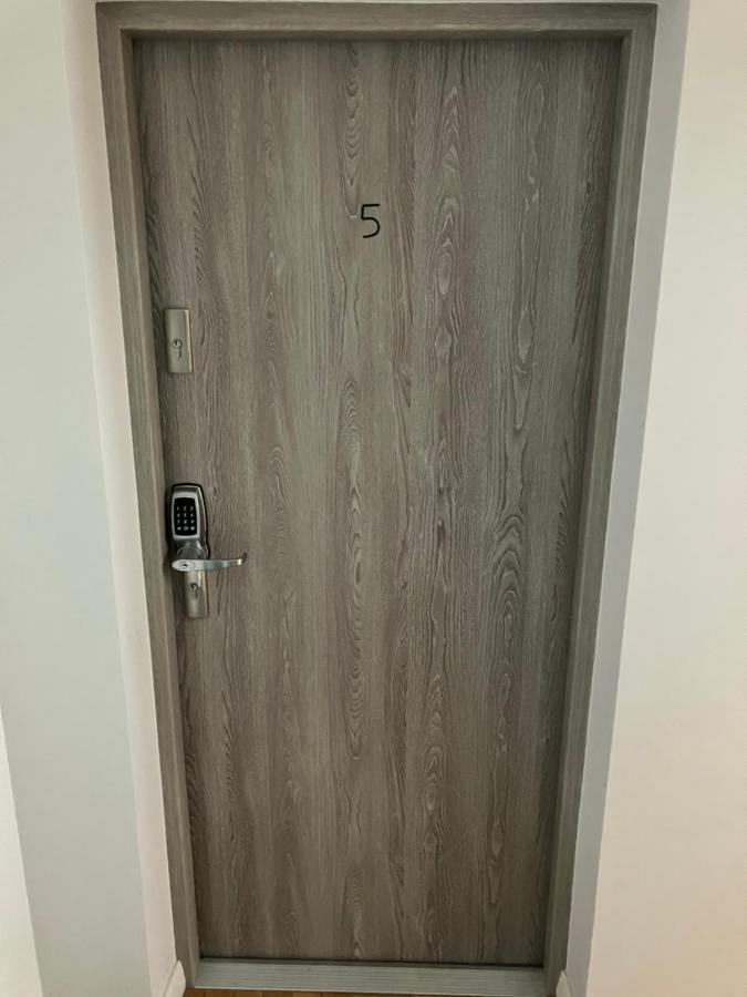 פיאזשנו Apartel Piaseczno מראה חיצוני תמונה