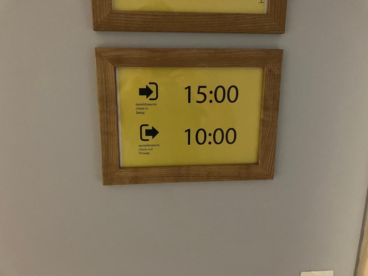 פיאזשנו Apartel Piaseczno מראה חיצוני תמונה